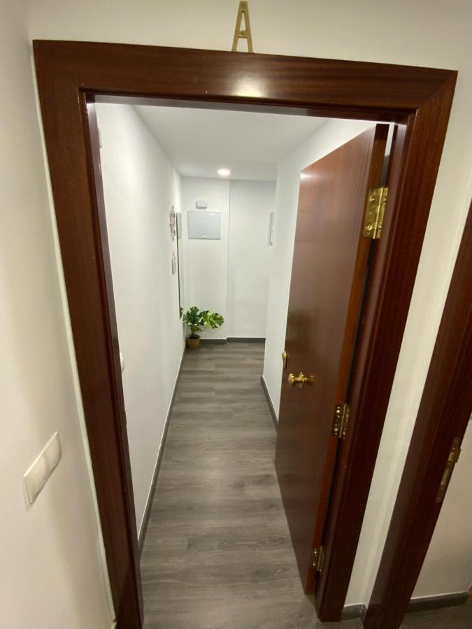 Reyna Apartamentos مالقة المظهر الخارجي الصورة