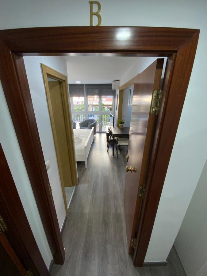 Reyna Apartamentos مالقة المظهر الخارجي الصورة