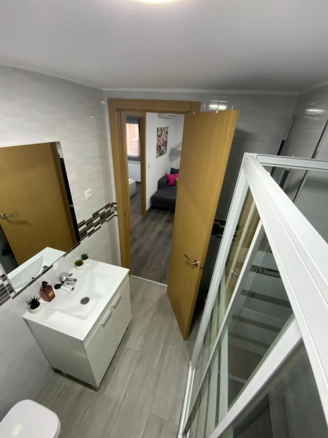Reyna Apartamentos مالقة المظهر الخارجي الصورة
