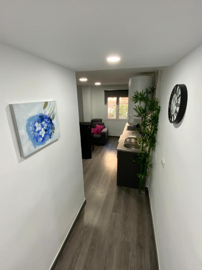 Reyna Apartamentos مالقة المظهر الخارجي الصورة